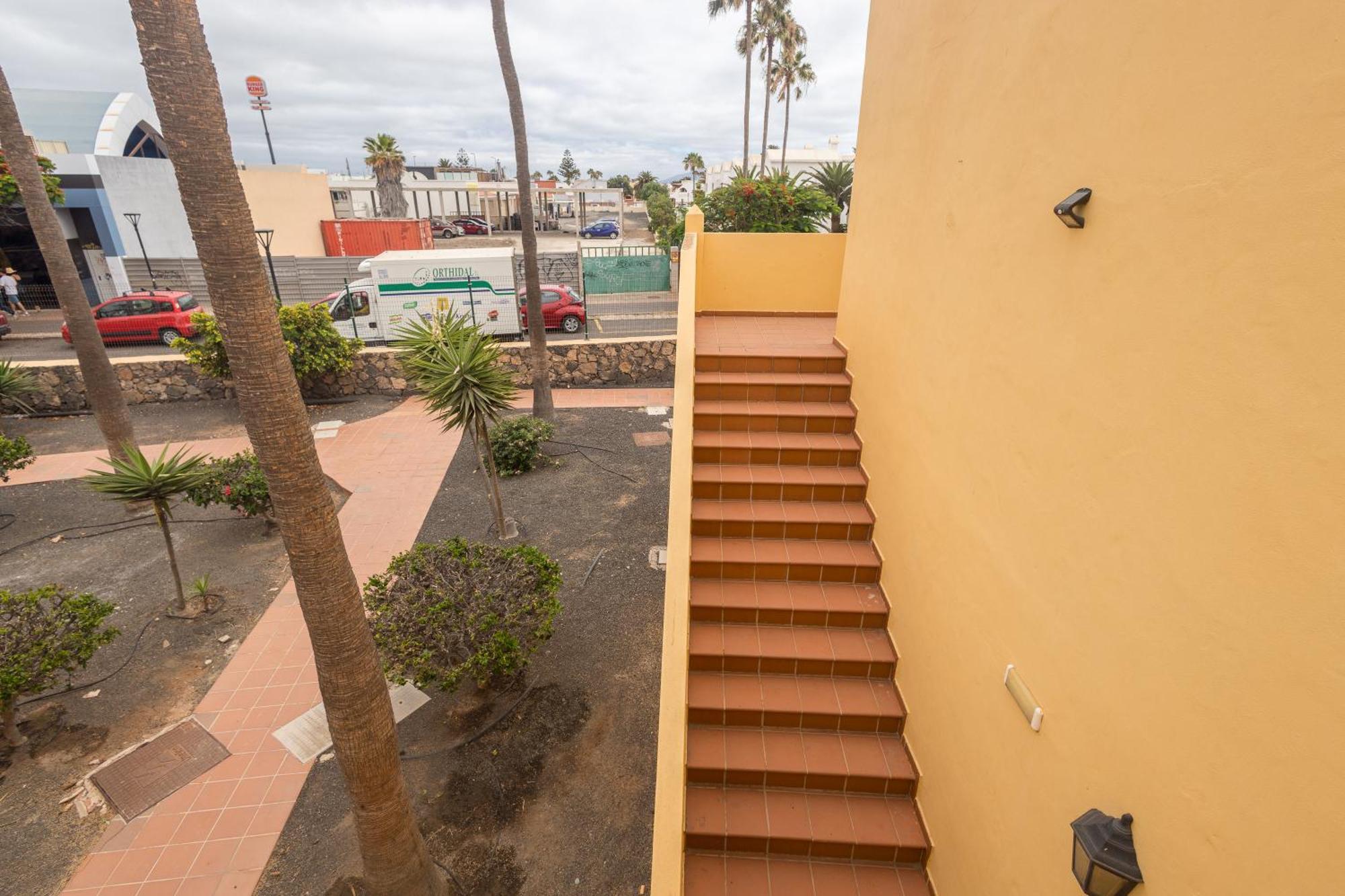 Oasis Royal 14 Vista Piscina By Lightbooking Apartamento